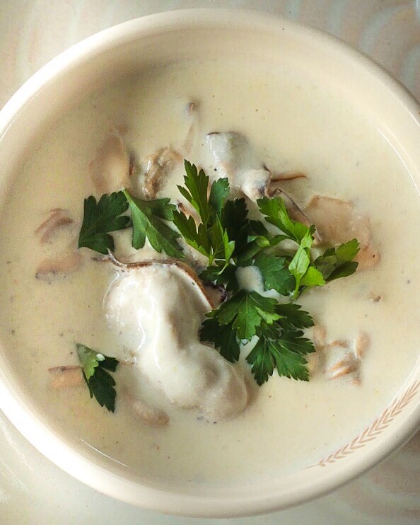 Creamy Classic Oyster Stew