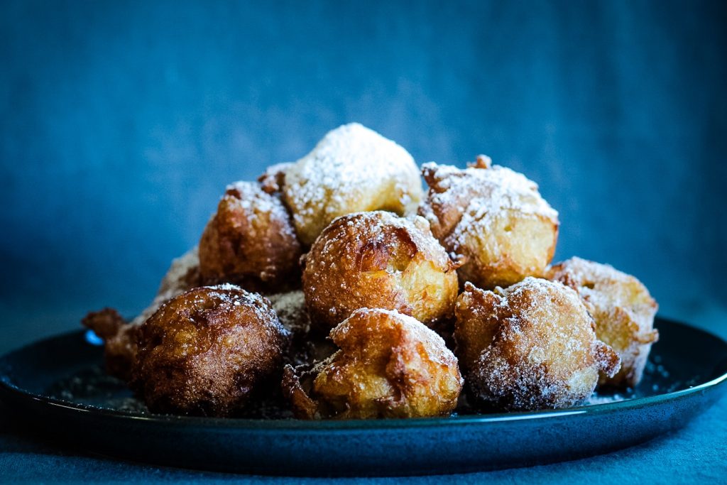 Easy Apple Beignets (Fritters)