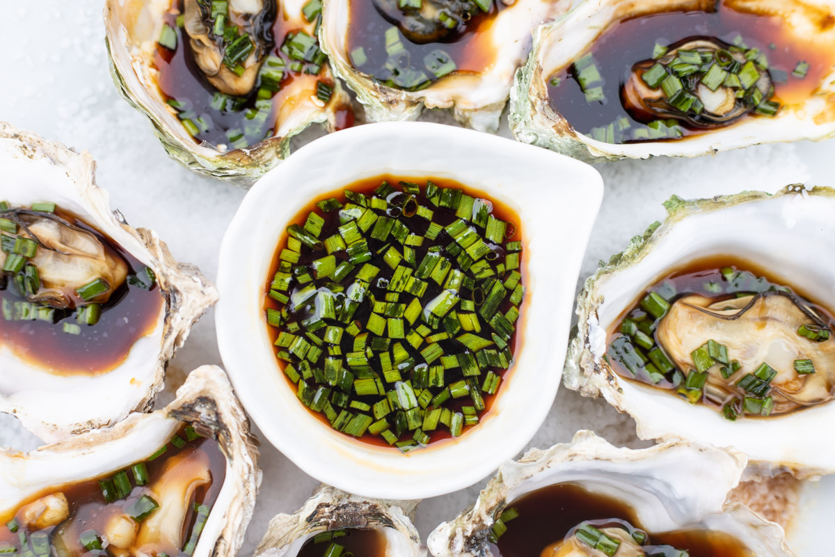 Steamed Oysters with Sesame Soy Sauce