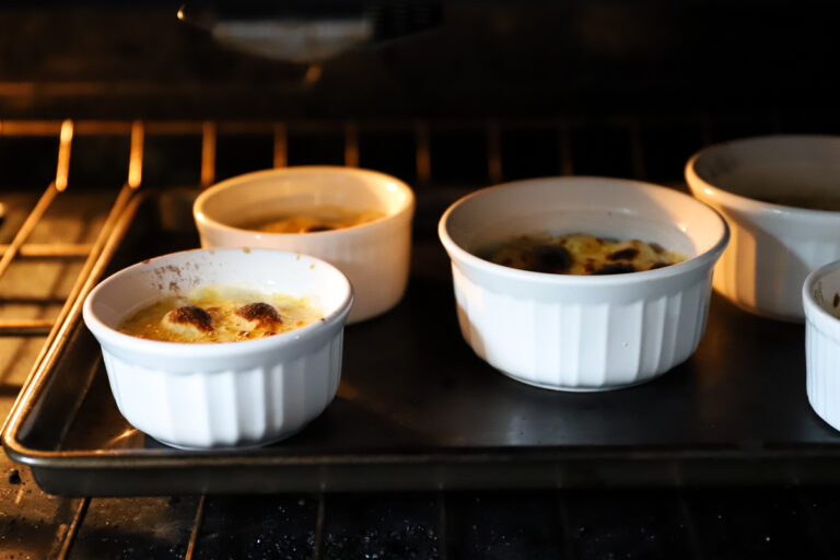 Oysters Mornay (Baked Oysters With Cheese) Appetizers