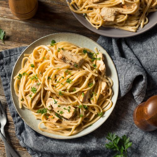 What Goes With Fettuccine Alfredo? Best 30 Side Dishes - West Coast ...